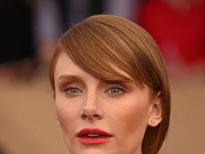 Aktris Ini Datang ke SAG Awards 2017 dengan Gaun Seharga Rp 4,1 Juta Aktris Ini Datang ke SAG Awards 2017 dengan Gaun Seharga Rp 4,1 Juta