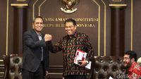 Komisi III DPR Datangi MK