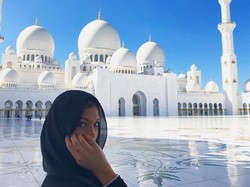 Masjid yang Bikin Silau Miss Universe