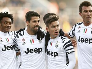 Juventus Maksimalkan Terpelesetnya Para Rival Juventus Maksimalkan Terpelesetnya Para Rival
