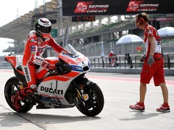 Lorenzo Kaget Karena Tertinggal Jauh, tapi ...