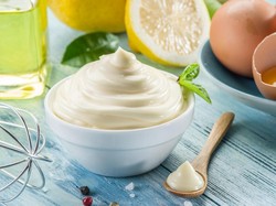 Terbuat dari Telur Mentah, Mayonaise Boleh Dimakan Ibu Hamil Nggak?