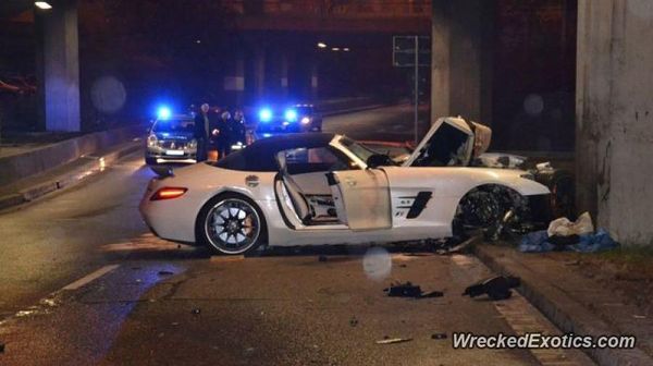 Kecelakaan-kecelakaan Mobil Sport Mahal di Dunia