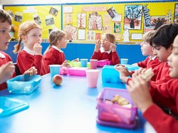 Camilan Anak Harus Sehat dan Enak Agar Tetap Berenergi di Sekolah