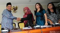 Fahri Hamzah Bertemu Buruh Migran yang Melapor ke MKD