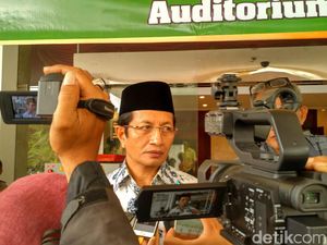 Imam Besar Istiqlal: Hoax Mengaburkan Hati Nurani Imam Besar Istiqlal: Hoax Mengaburkan Hati Nurani