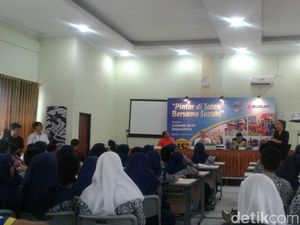Suzuki Ajari Pelajar Keselamatan Berkendara Suzuki Ajari Pelajar Keselamatan Berkendara
