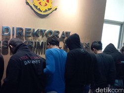 Polda Jabar Bongkar Sindikat Peretas Kartu Kredit