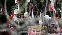Adu Orasi Massa Pro vs Kontra Ahok
