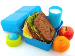 Tips Memilih Wadah Bekal Makanan Anak