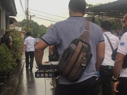 Rumah Firza Husein Digeledah, Pengacara akan Lapor ke Propam