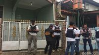 Polisi Akan Cocokkan Barang Bukti Dari Rumah Firza Dengan Foto | KASKUS