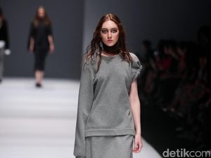 Foto: Koleksi Vinora di Jakarta Fashion Week 2017