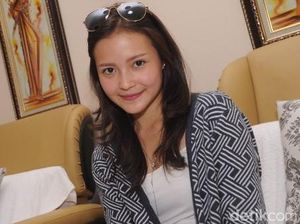 Pacaran dengan Kriss Hatta, Voke Victoria Akui Banyak yang Kontra Pacaran dengan Kriss Hatta, Voke Victoria Akui Banyak yang Kontra