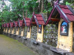 Syahdu dan Fotogenik, Ini Wisata Religi di Gua Maria Yogyakarta