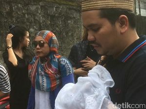 Anak Ketiganya Meninggal Dunia, Istri Indra Bekti Masih Syok