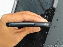 Tips Samsung Kalau Ponsel Tahan Air Tercebur ke Laut