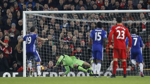 Hazard dan Mignolet Bernostalgia Liverpool vs Chelsea 2014