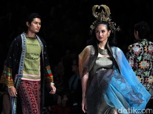 Indonesia Fashion Week 2018 Siap Digelar Maret, Bawa Mode ke Pasar Online Indonesia Fashion Week 2018 Siap Digelar Maret, Bawa Mode ke Pasar Online