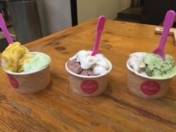 Gelato Secrets: Lembut Manis Gelato Rasa Teh Botol dan Coconut Pandan