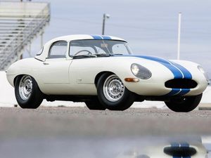 Jaguar E-Type Paling Mahal Sepanjang Masa