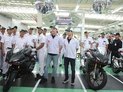 Marc Marquez dan Dani Pedrosa Kagum Lihat Pabrik Honda di RI