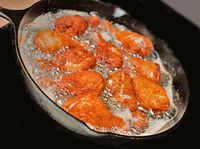 Tips Menggoreng agar Masakan Tidak Gosong & Bahayakan Kesehatan