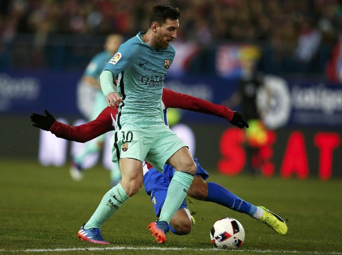 Barcelona Taklukkan Atletico 2-1