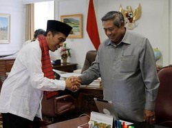 Netizen Heboh #SayaBertanya Kepada Presiden
