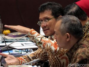 Komisi II DPR Bahas ASN dengan MenPAN-RB dan Kemendagri