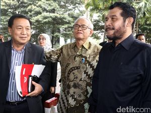 KPK Perlihatkan Barang Bukti Patrialis Akbar ke MKMK