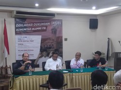 Anies Janji Libatkan Warga dalam Menyusun Kebijakan