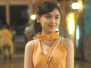 Fokus UN, Debby Shinta Istirahat Syuting Fokus UN, Debby Shinta Istirahat Syuting