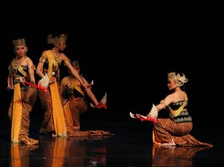 Cara Sanggar Padnecwara Lestarikan Seni Tari Jawa Klasik