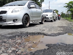 Hati-hati Saat Melintas di Bojonegoro, Banyak Jalan yang Bolong
