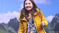 Prilly Latuconsina Happy Banget Sih!