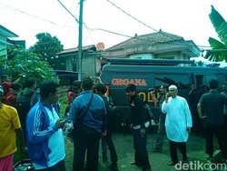 Koper Mencurigakan Ditemukan di Rumah Adik Bos Pandawa di Depok