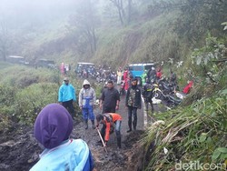 Giliran Jalur Wisata Bromo via Tosari Longsor di Dua Titik