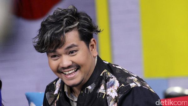 Cheers Up! Indra Bekti Ceria Kembali