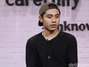 Pesinetron Riza Syah Ngaku Dianiaya Orang Tak Dikenal