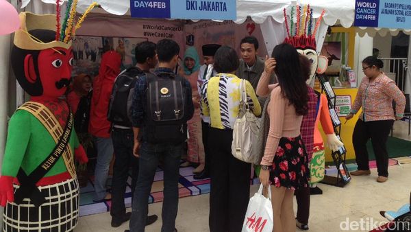 Intip Serunya Karnaval Hari Kanker, Yuk!