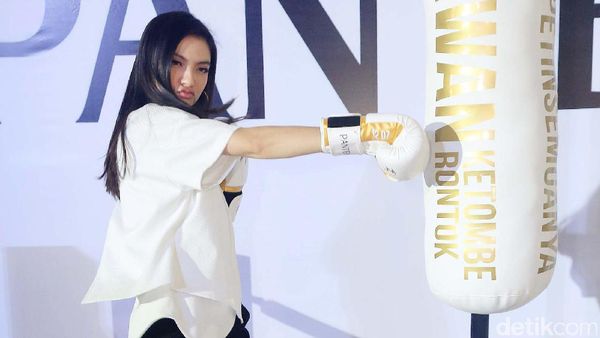 Pukulan Pemikat Hati dari Raline Shah