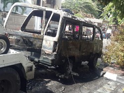 Selain Bakar Mobilnya, Mamat Juga Rusak Mobil Derek Dishub