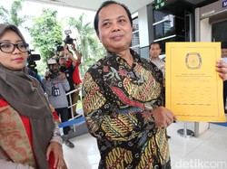KPU DKI Larang Pemilih Bawa Kamera dan HP ke Bilik Suara