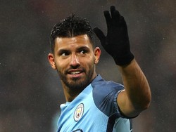 Agen: Aguero Akan Bertahan, Siap Bersaing dengan Gabriel Jesus