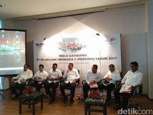 Pelindo II Kejar Pendapatan Rp 10,5 Triliun Tahun Ini Pelindo II Kejar Pendapatan Rp 10,5 Triliun Tahun Ini