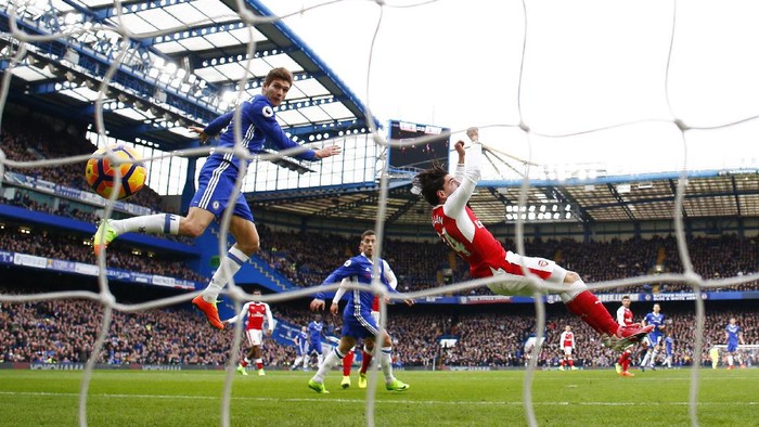 Wenger Sebut Gol Pertama Chelsea 100% Foul