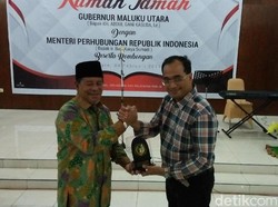 Menhub Bahas Transportasi Laut Saat Temui Pejabat Malut