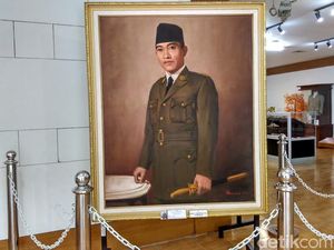 Lukisan Bung Karno yang Konon Jantungnya Berdetak