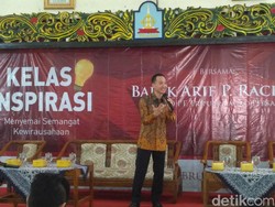 Pengusaha Ini Berbagi Kiat Sukses Berbisnis ke Siswa SMA di DIY